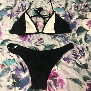 Victoria’s Secret Pink Black & White Bikini🖤